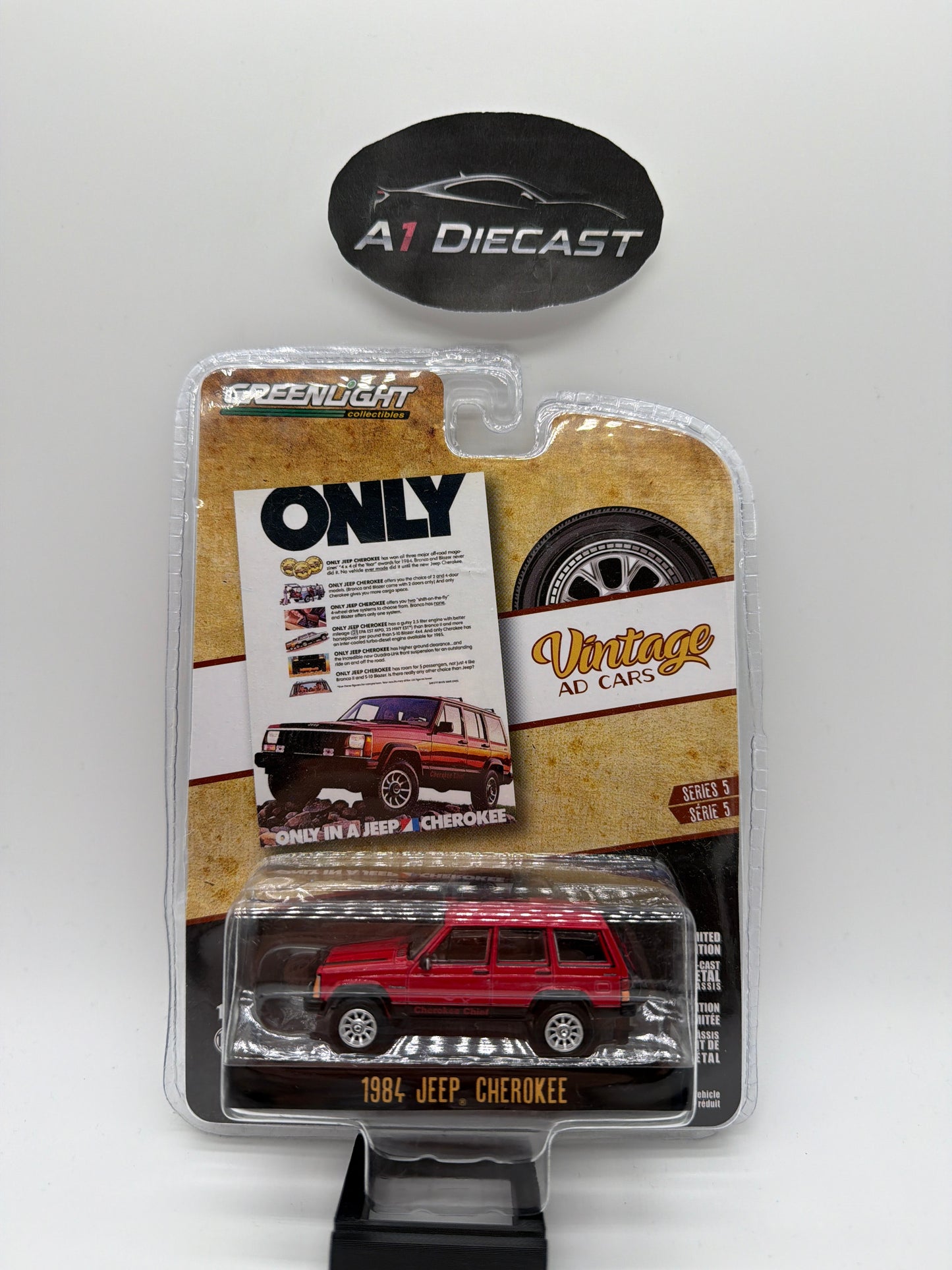 Greenlight Vintage Ad Cars 1984 Jeep Cherokee