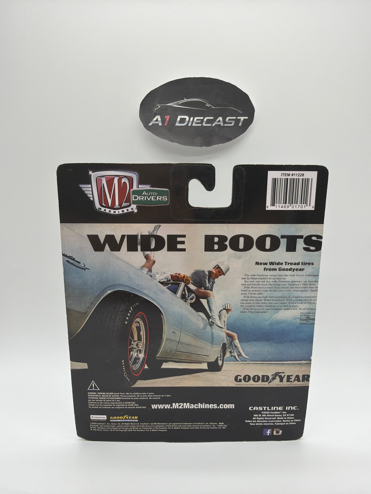 M2 Machines 1969 Plymouth Road Runner 440 6-Pack
