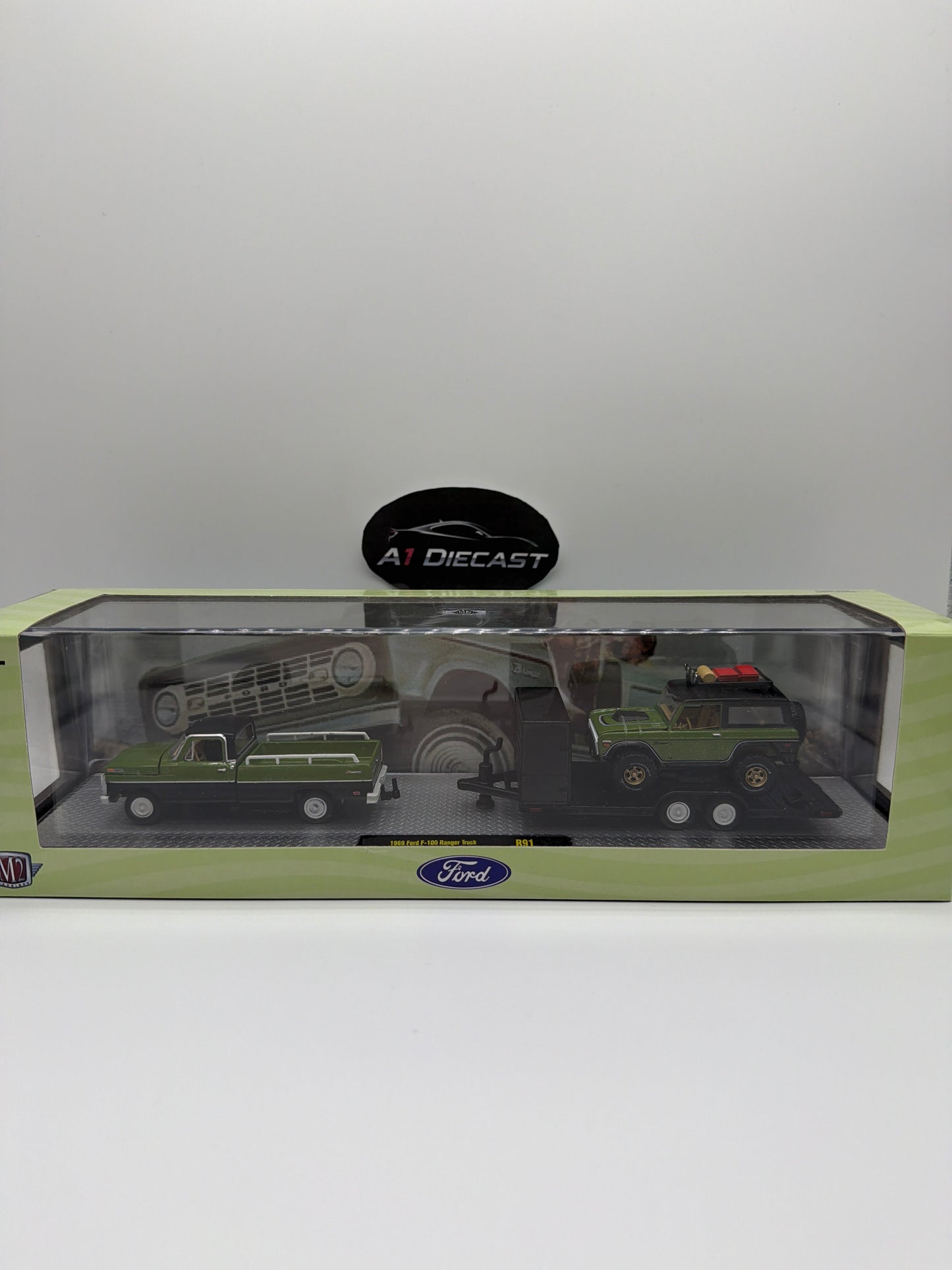 M2 Machines 1969 Ford F-100 Ranger Truck & 1971 Ford Bronco