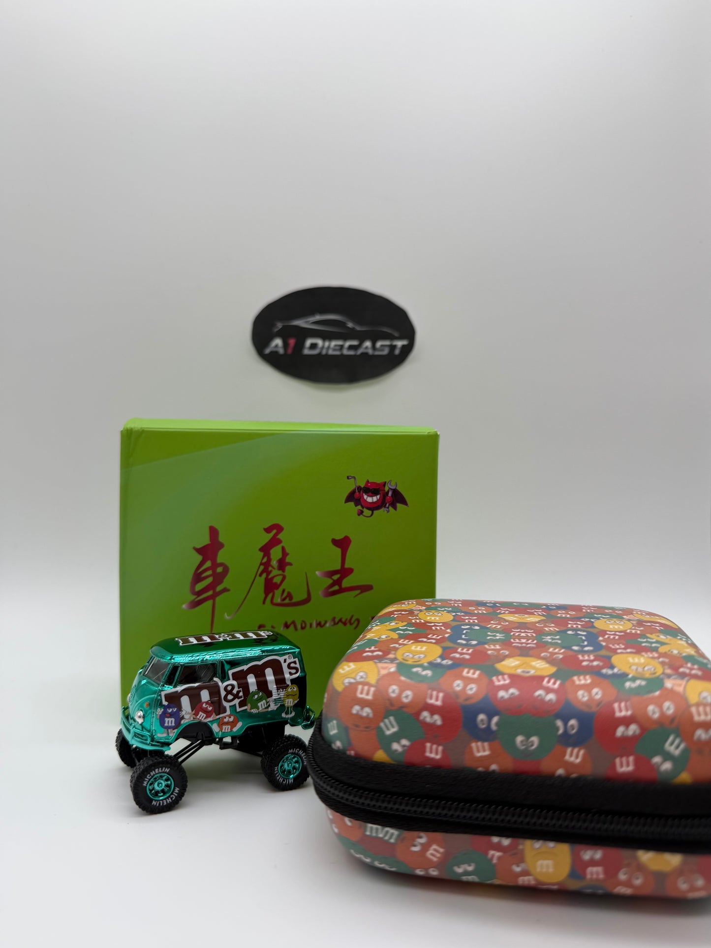 Demon King Auto Volkswagen T1 Bus M&M Big Wheels