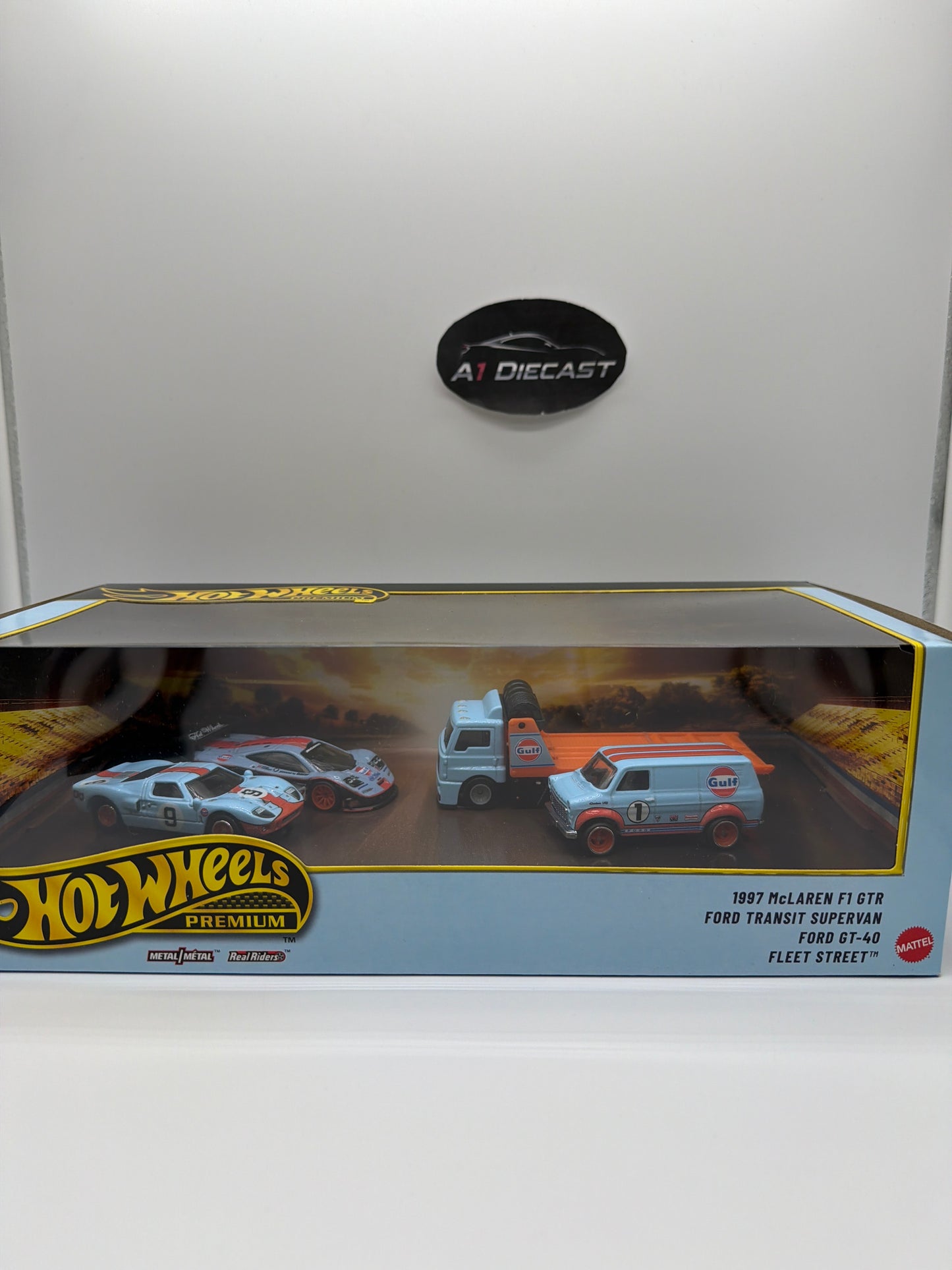 Hot Wheels Premium Gulf set; 1997 McLaren F1 GTR, Ford Transit Supervan, Ford GT-40, Fleet Street