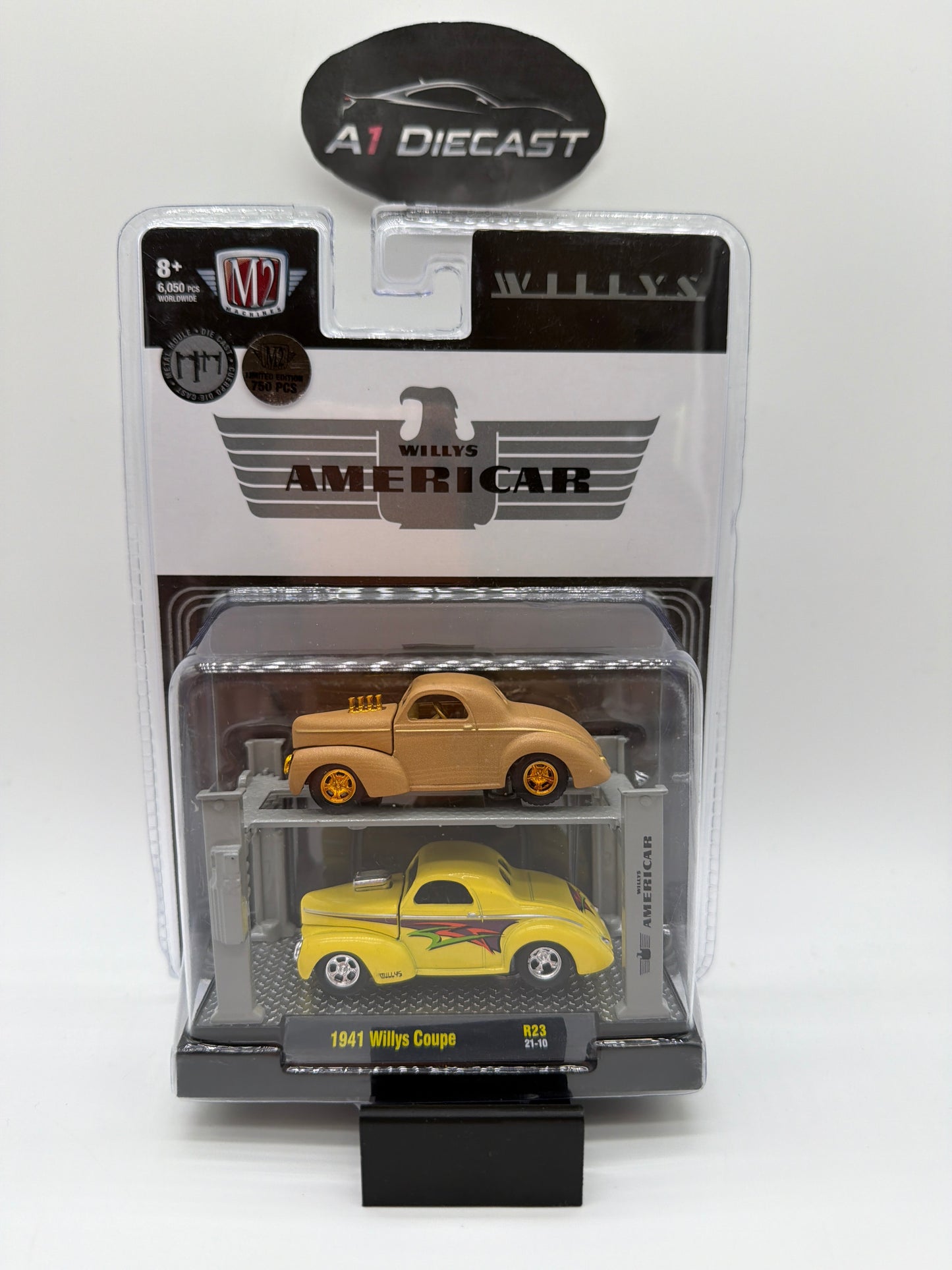 M2 Machines Willys Americar 1941 Willys Coupe Chase