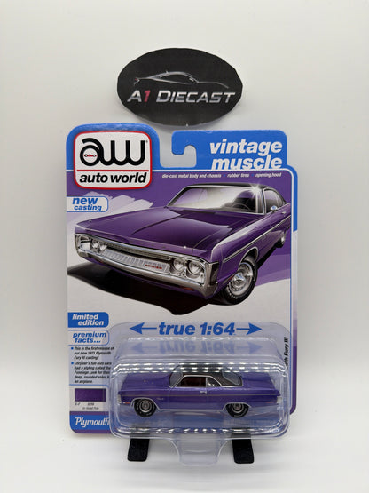 Auto World Premium 1971 Plymouth Fury III