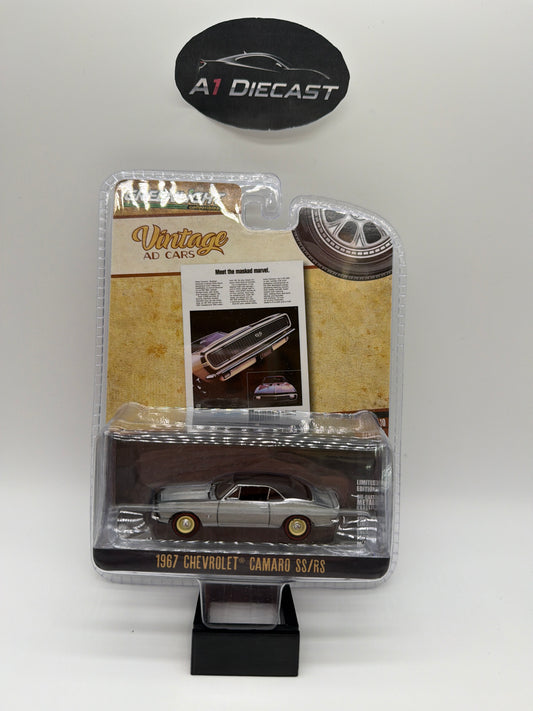 Greenlight Vintage Ad Cars 1967 Chevrolet Camaro SS/RS Raw Chase