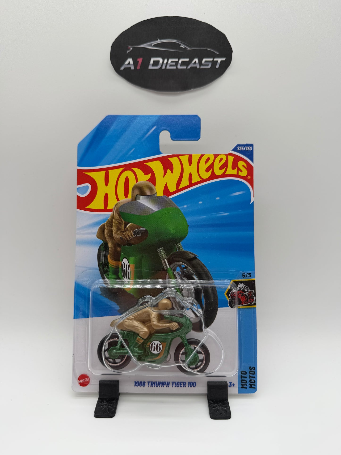 Hot Wheels 1966 Triumph Tiger 100 Treasure Hunt