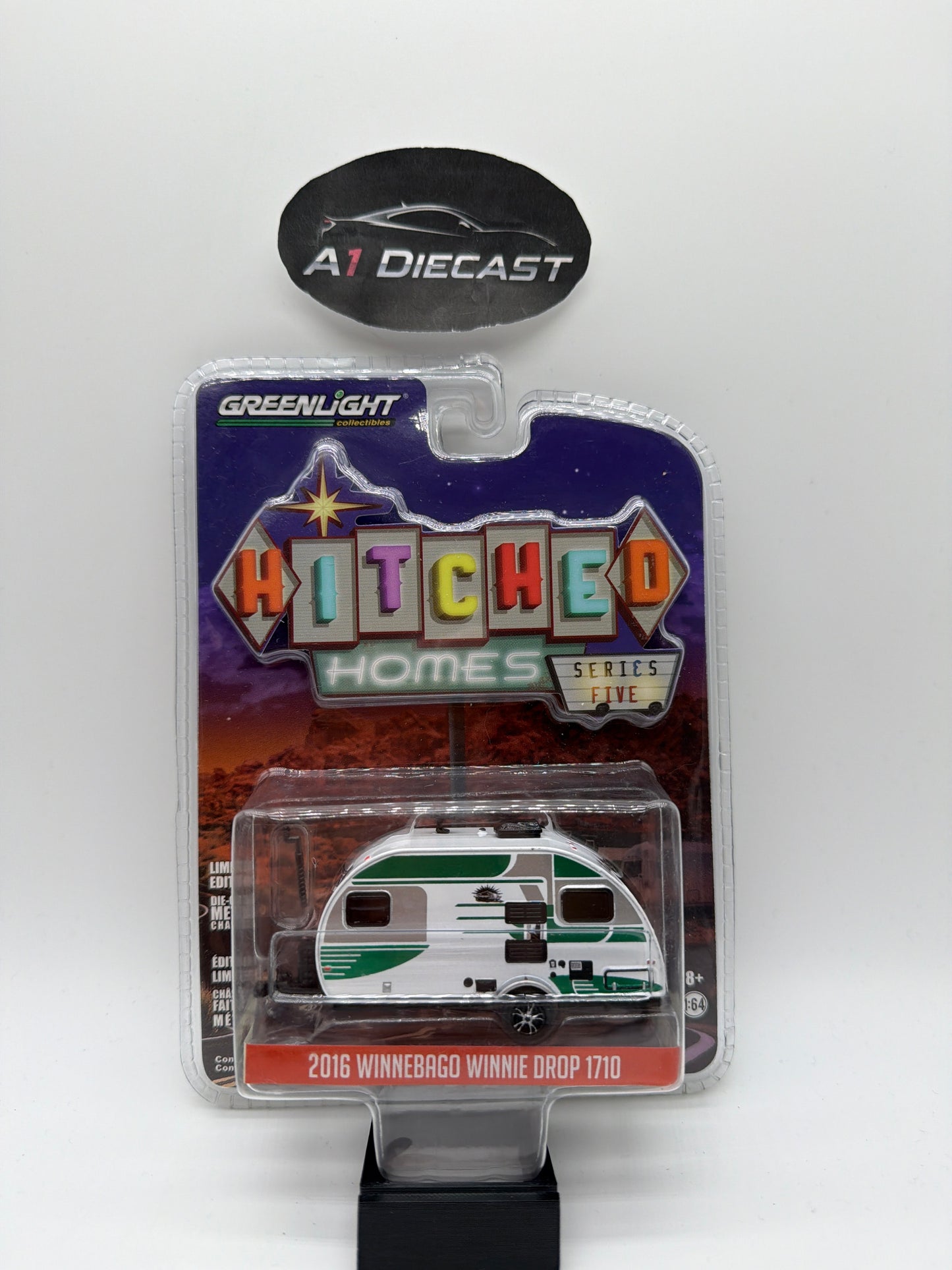 Greenlight Hitched Homers Series 5 2016 Winnebago Winnie Drop 1710