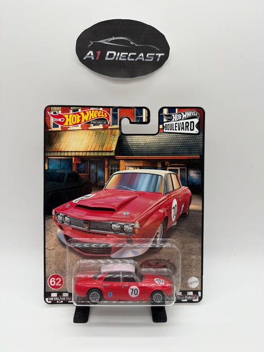 Hot Wheels Premium Boulevard ‘70 Rover P6 Group 2