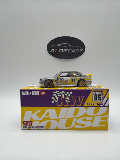 Kaido House Mini GT BMW E30 Kaido KW V1 - KHMG194 Chase