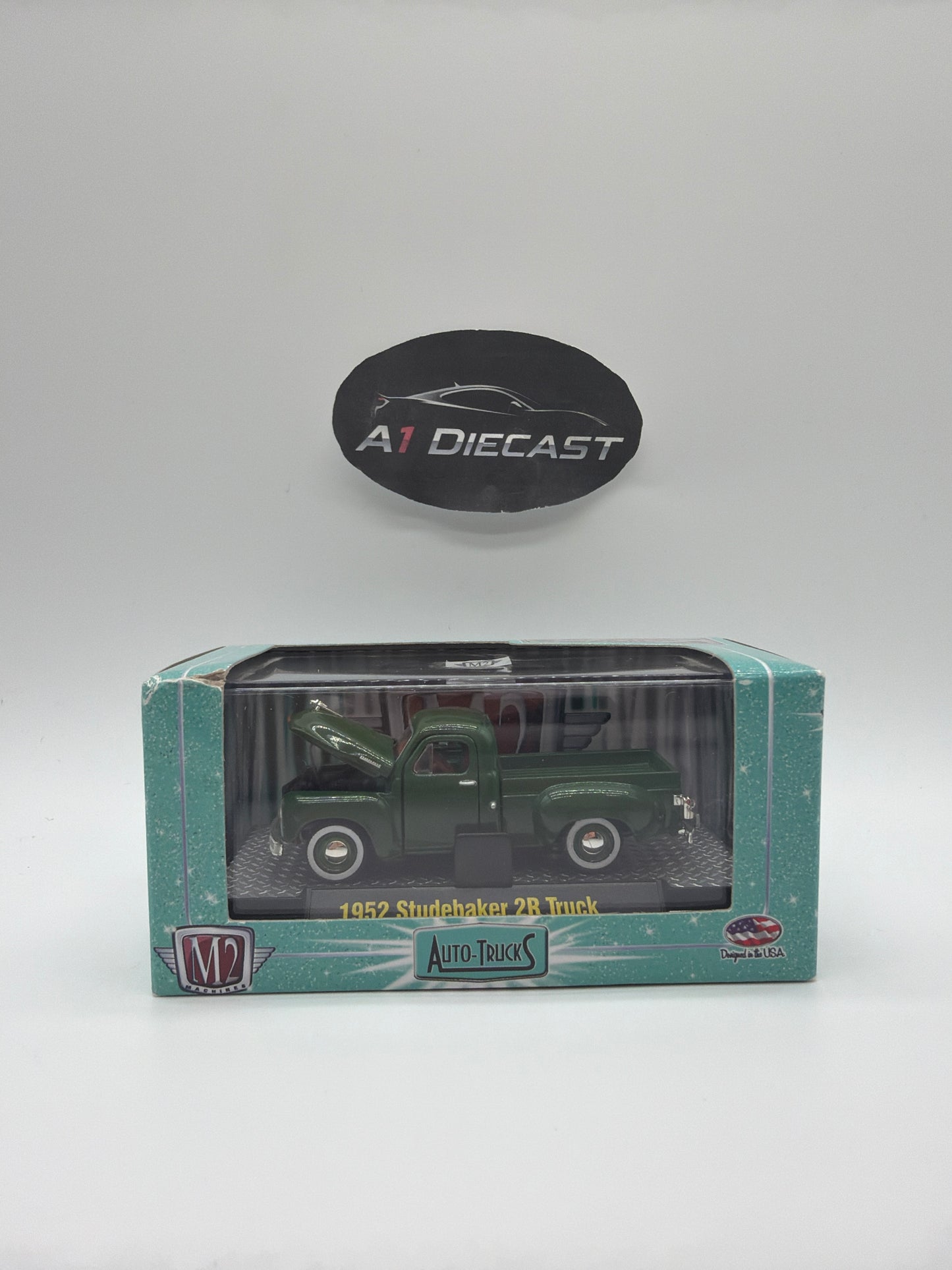 M2 Machines 1952 Studebaker 2 R Truck
