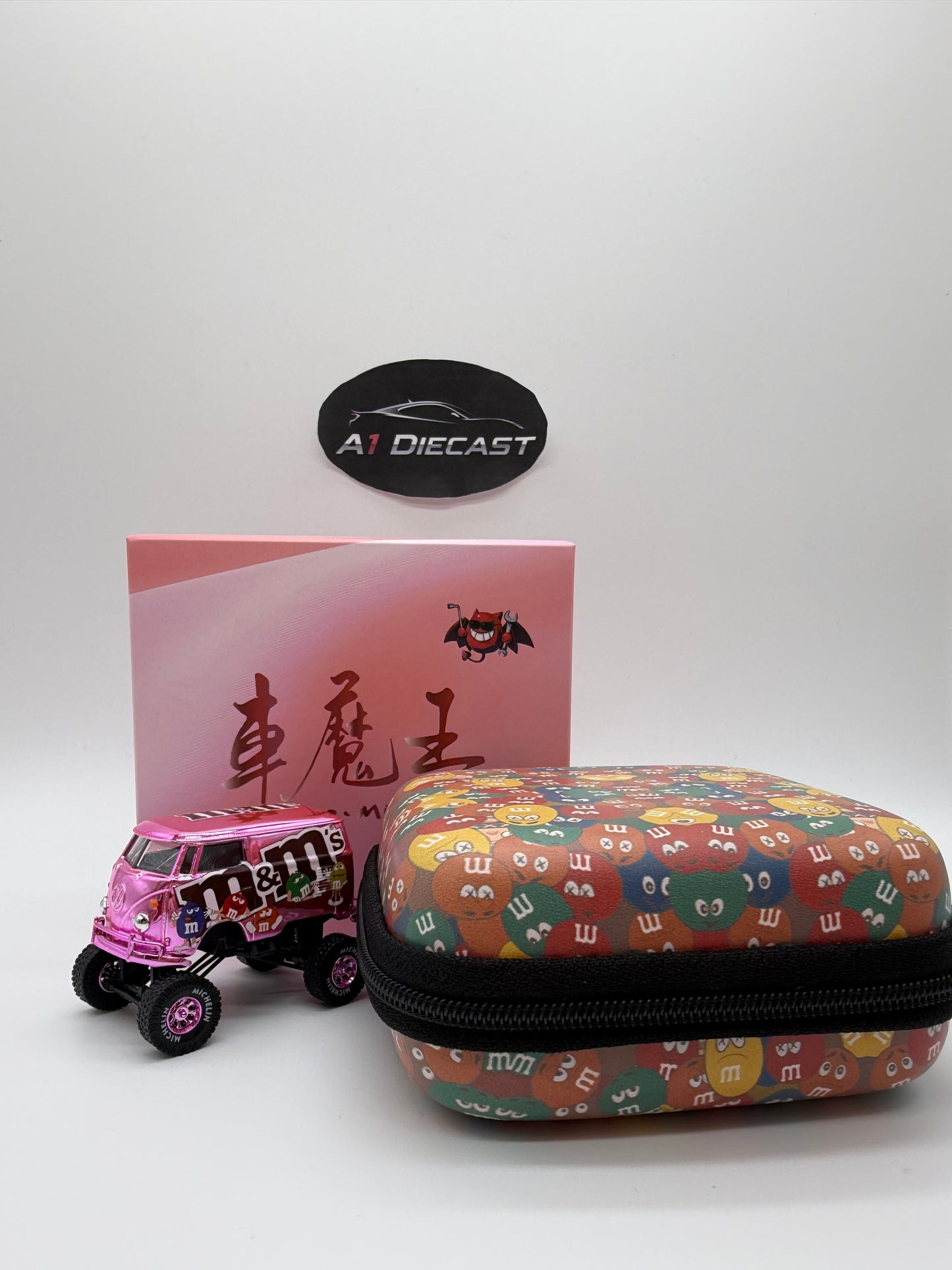 Demon King Auto Volkswagen T1 Bus M&M Big Wheels