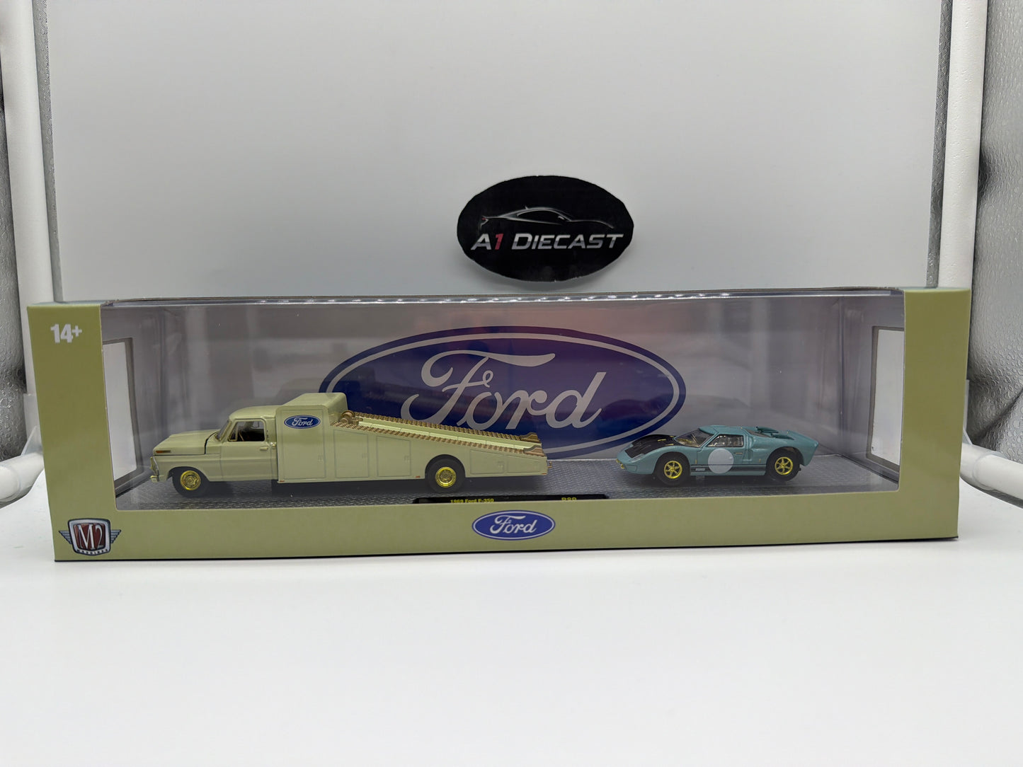 M2 Machines Transport 1969 Ford F-350 & 1966 Ford GT40 MK II