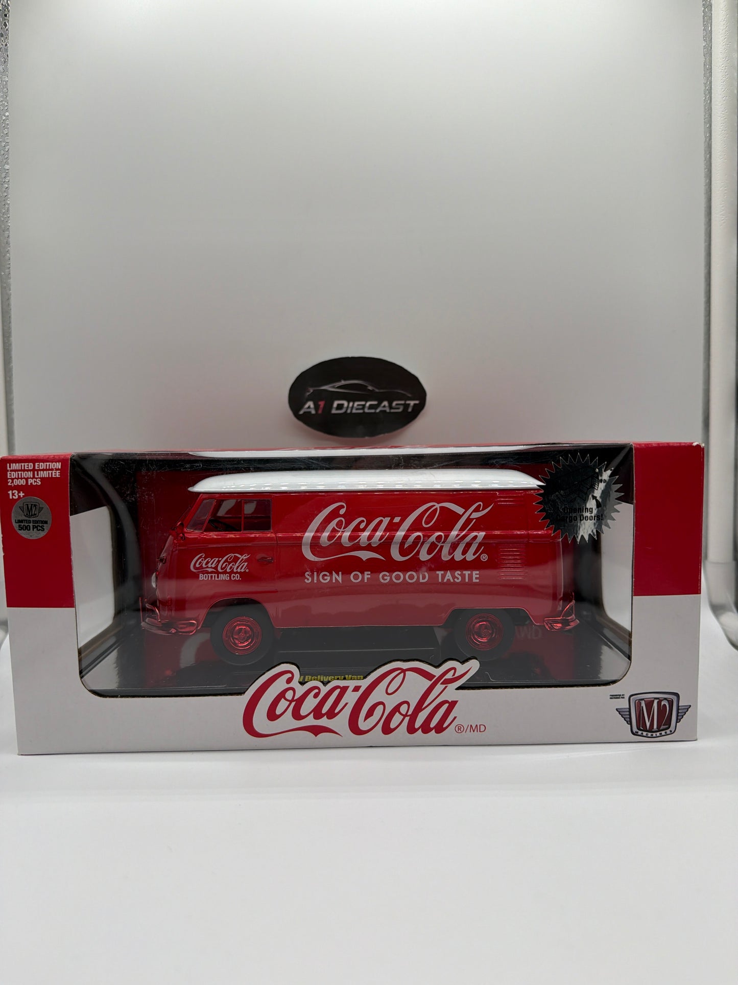 M2 Machines 1960 VW Delivery Van Chase - Coca-Cola