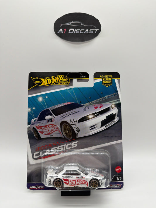 Hot Wheels Premium Car Culture Nissan Skyline GT-R (R32) Pandem