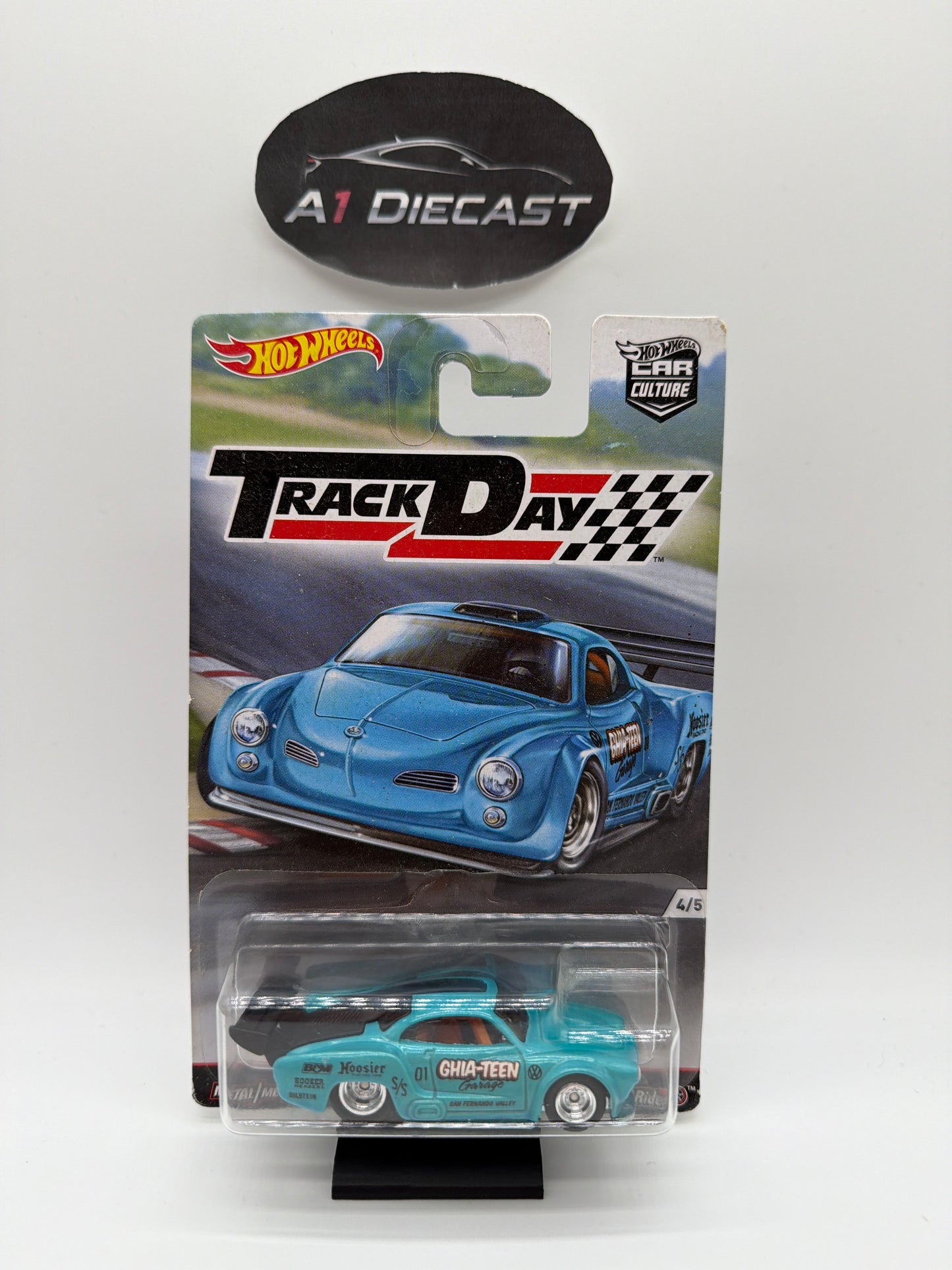Hot Wheels Car Culture Track Day Volkswagen Karmann Ghia