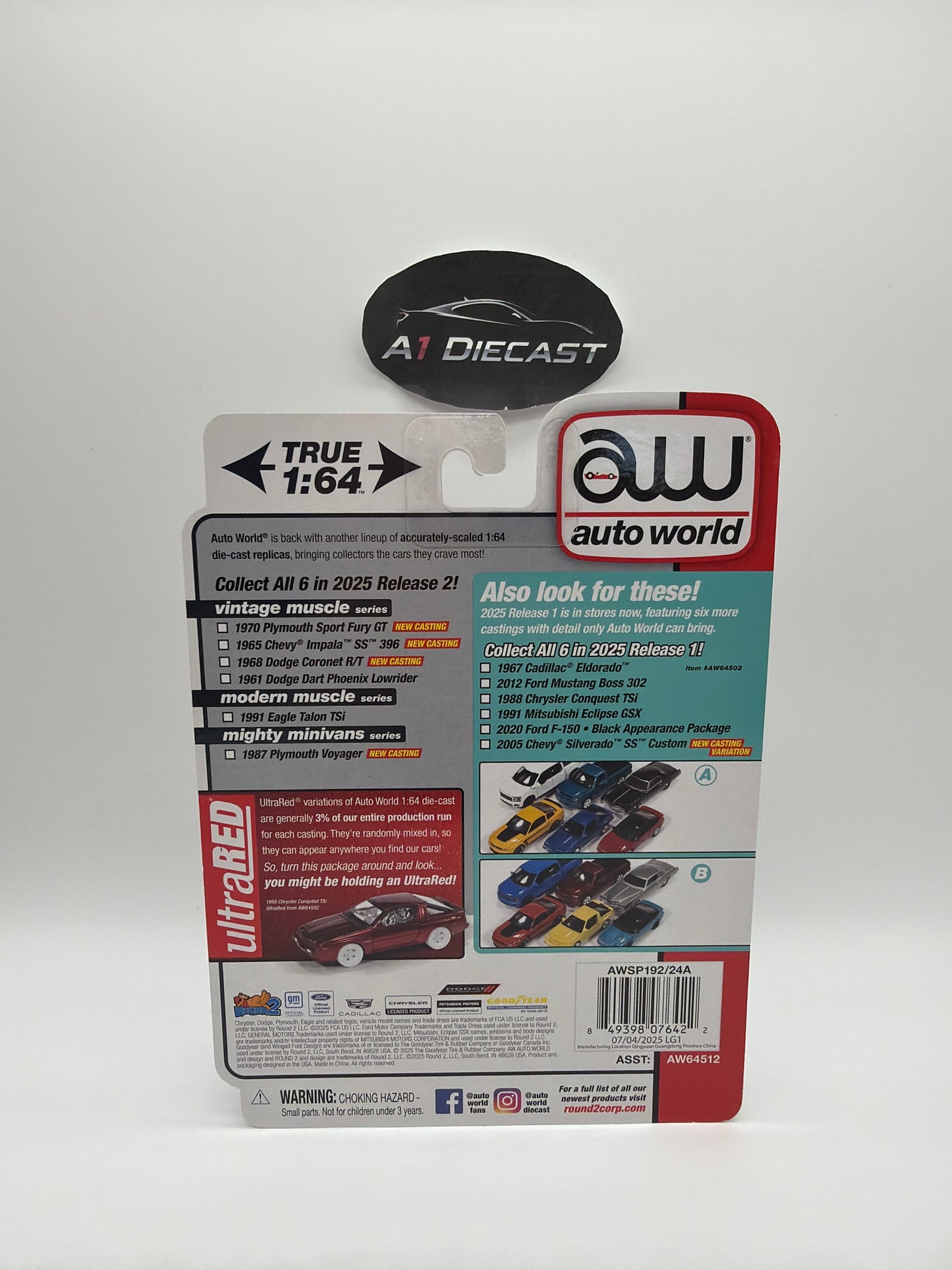 Auto World Premium 1970 Plymouth Sports Fury GT Chase