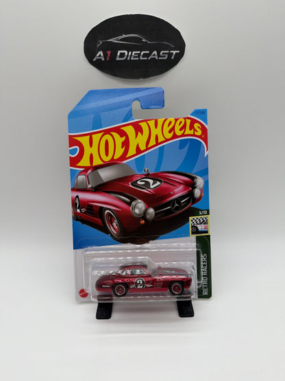 Hot Wheels Mercedes-Benz 300 Super Treasure Hunt