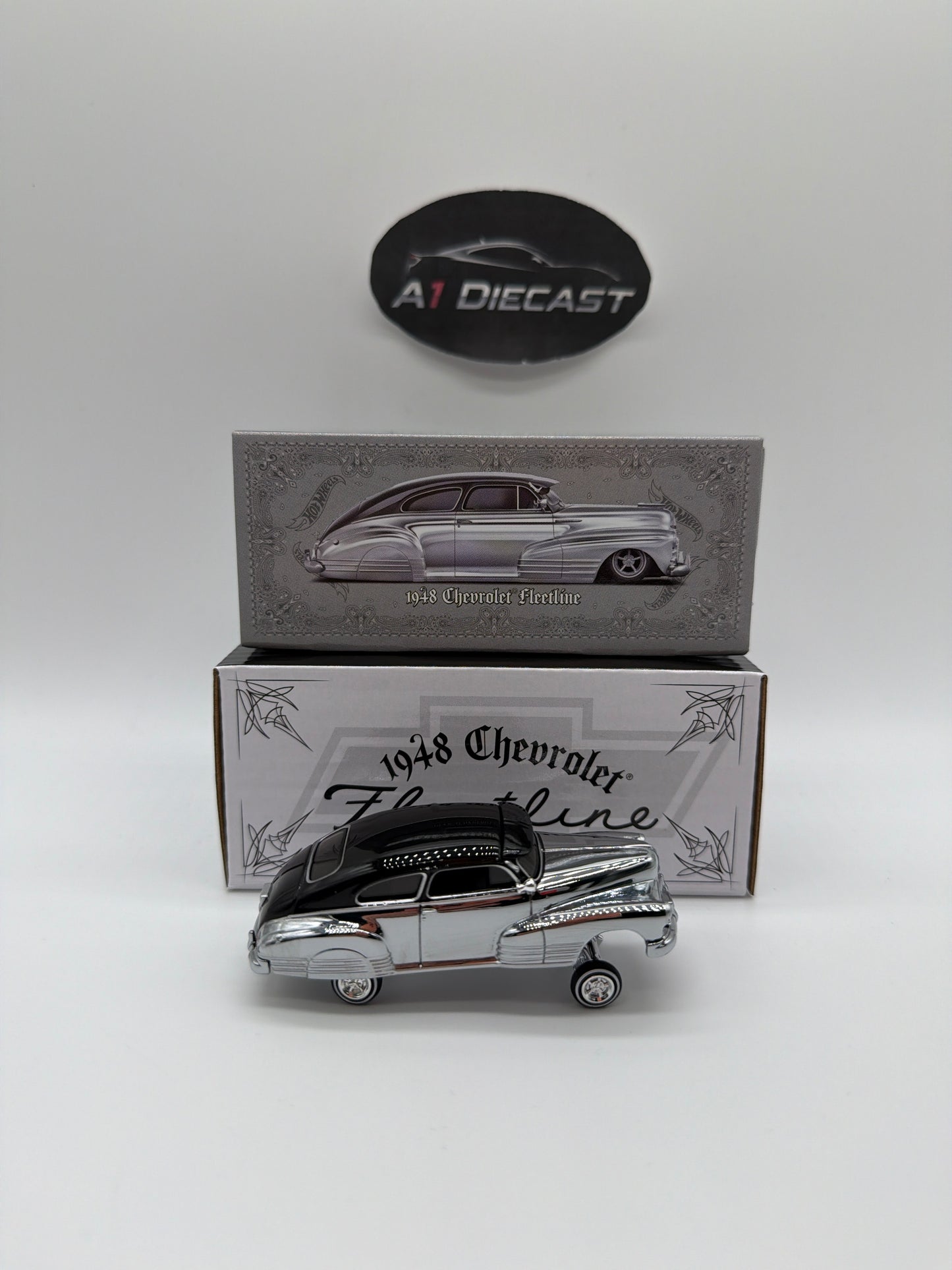 Hot Wheels Red Line Club 1948 Chevrolet Fleetline Chase