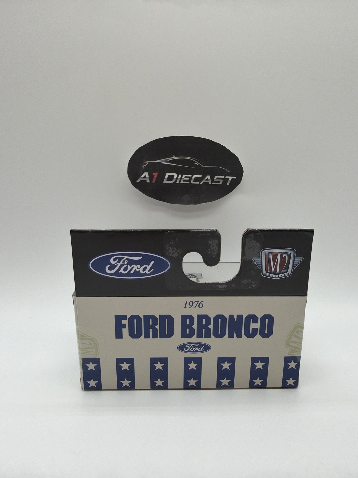 M2 Machines 1976 Ford Bronco Chase