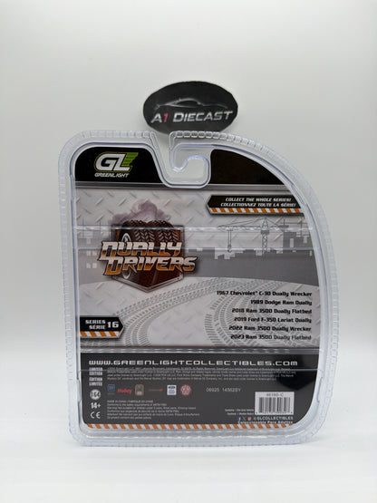 Greenlight Dually Drivers 2018 Ram 3500 Dually Flatbed Chase