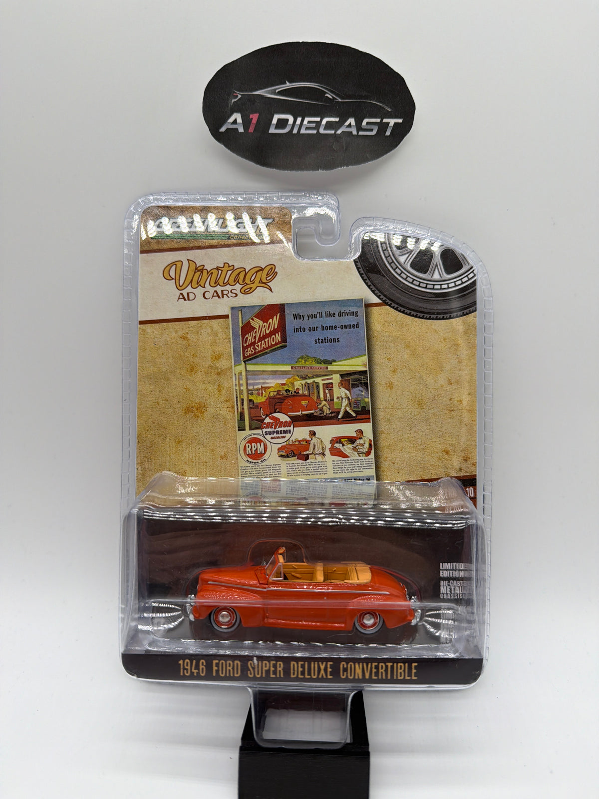 Greenlight Vintage Ad Cars 1946 Ford Super Deluxe Convertible