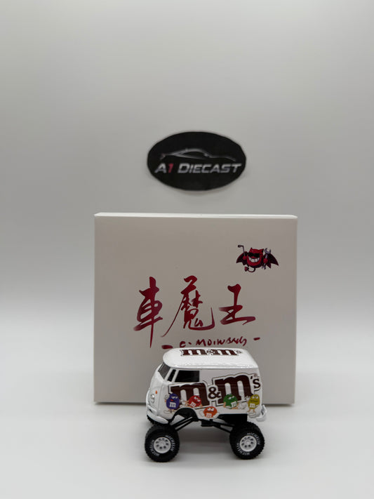 Demon King Auto Volkswagen T1 Bus M&M Big Wheels