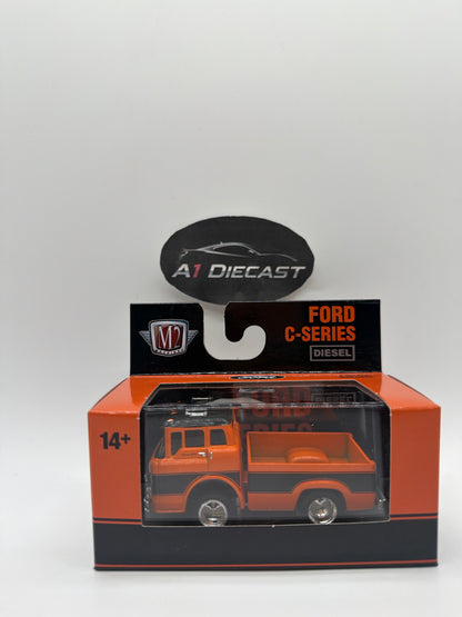 M2 Machines 1970 Ford C600