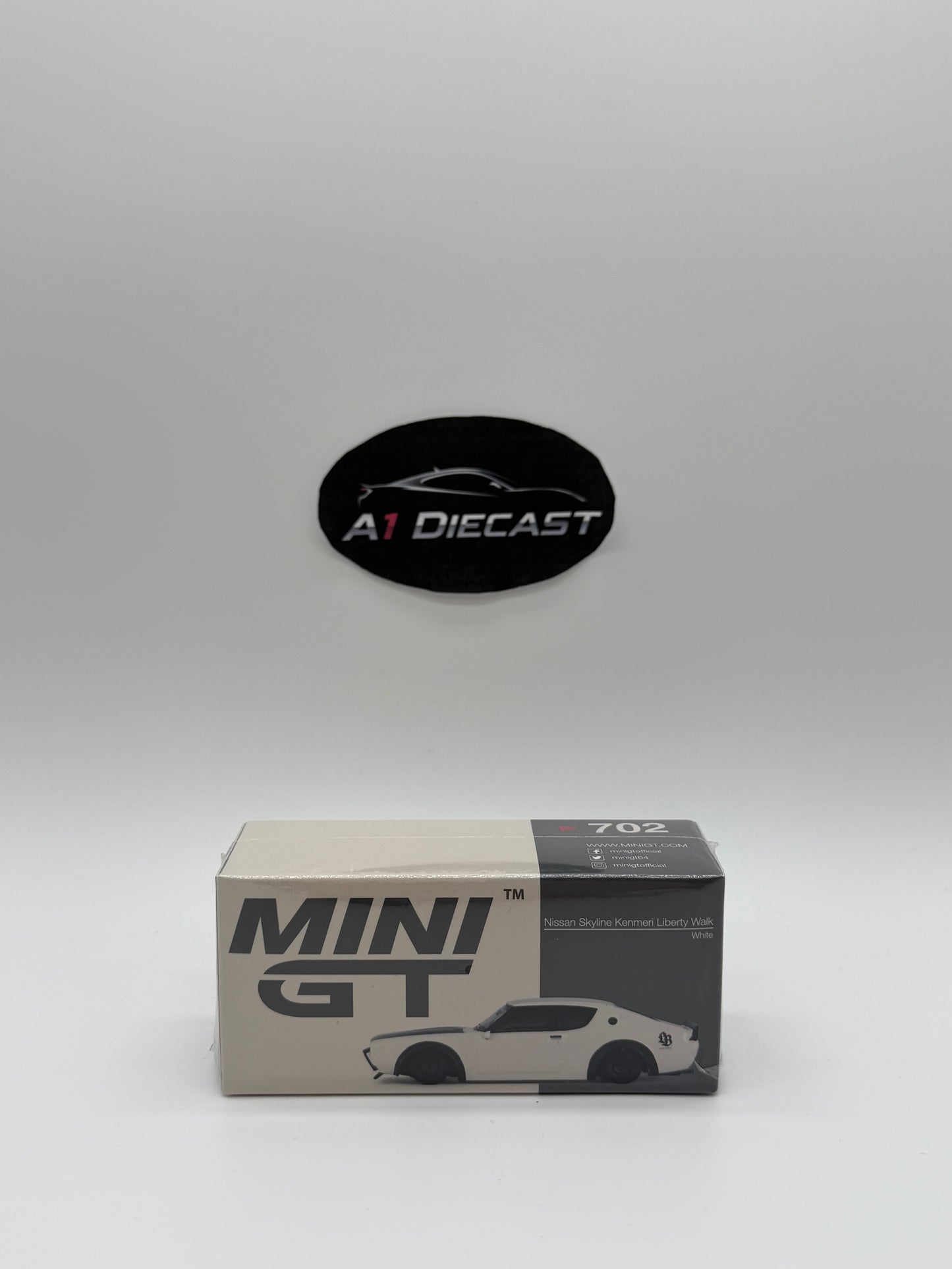 Mini GT Nissan Skyline Kenmeri Liberty Walk