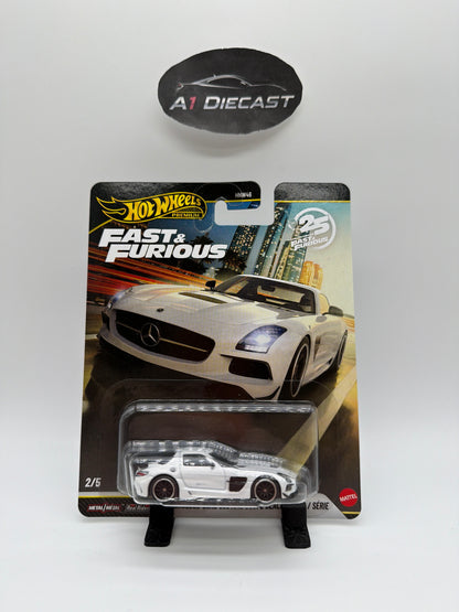 Hot Wheels Premium Fast & Furious Mercedes-Benz SLS AMG coupé Black Series / Série