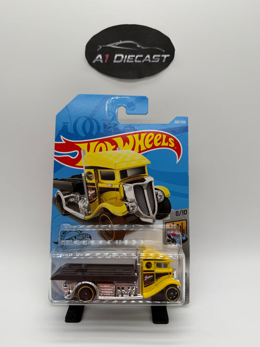 Hot Wheels Fast-Bed hauler Treasure Hunt