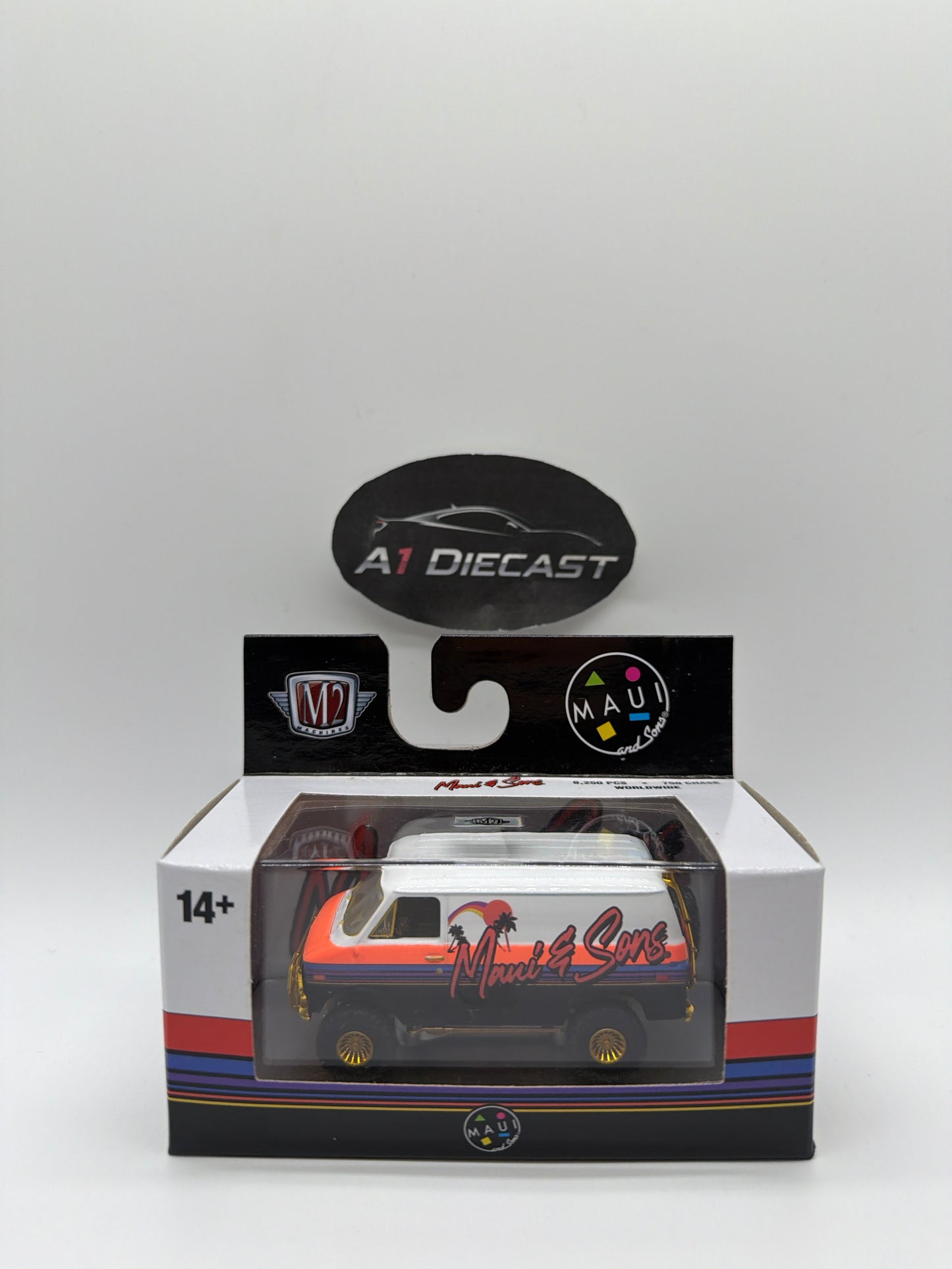 M2 Machines 1971 Chevrolet Van G10 Chase
