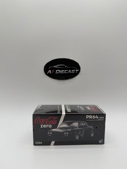 Pop Race x Tiny Coca-Cola Skyline GT-R V8 Drift (Hakosuka)