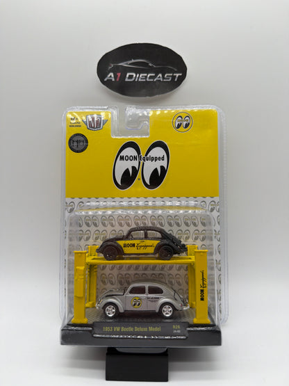M2 Machines Auto-Lift 1953 VW Beetle Deluxe Model