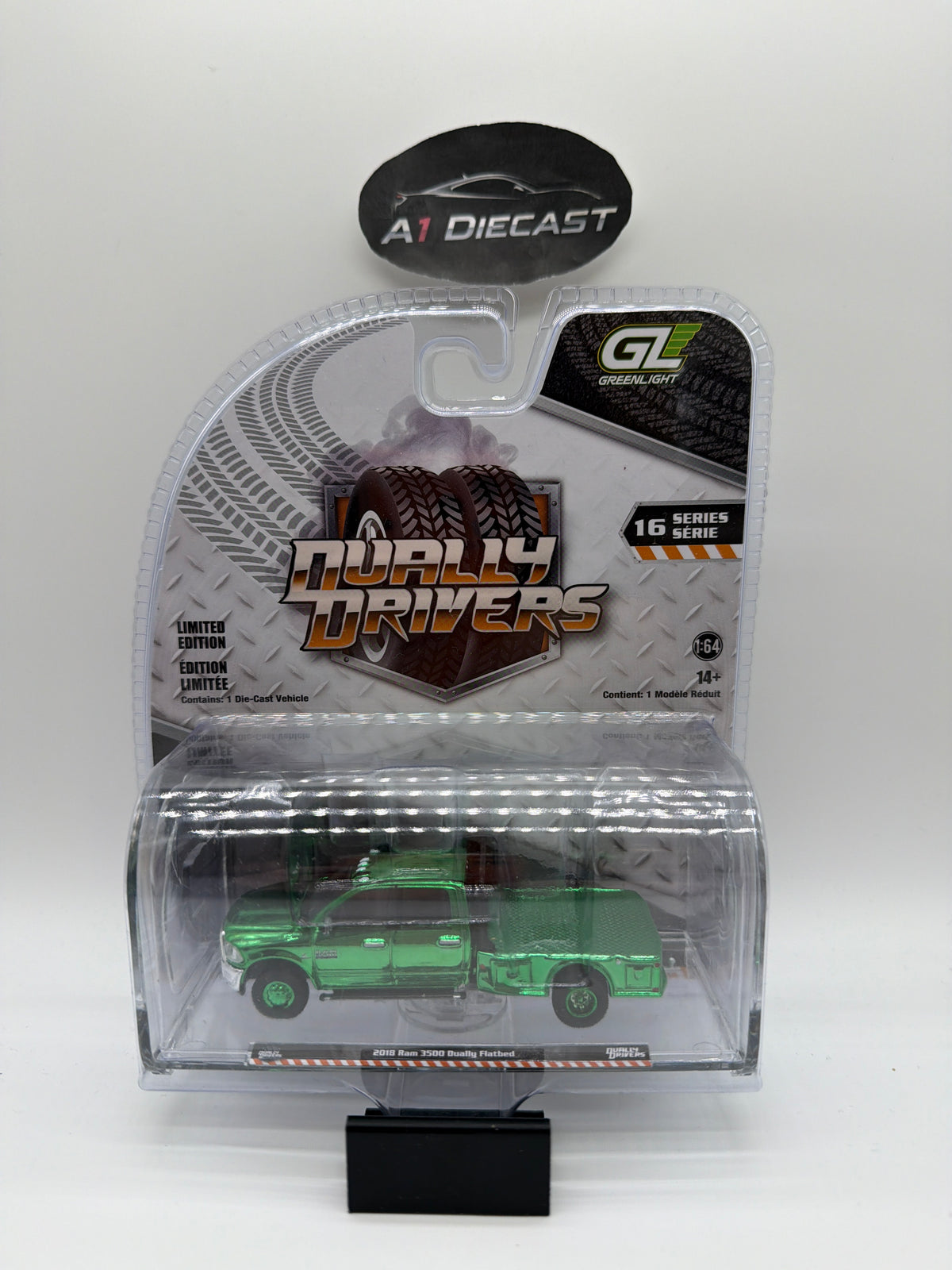 Greenlight Dually Drivers 2018 Ram 3500 Dually Flatbed Chase