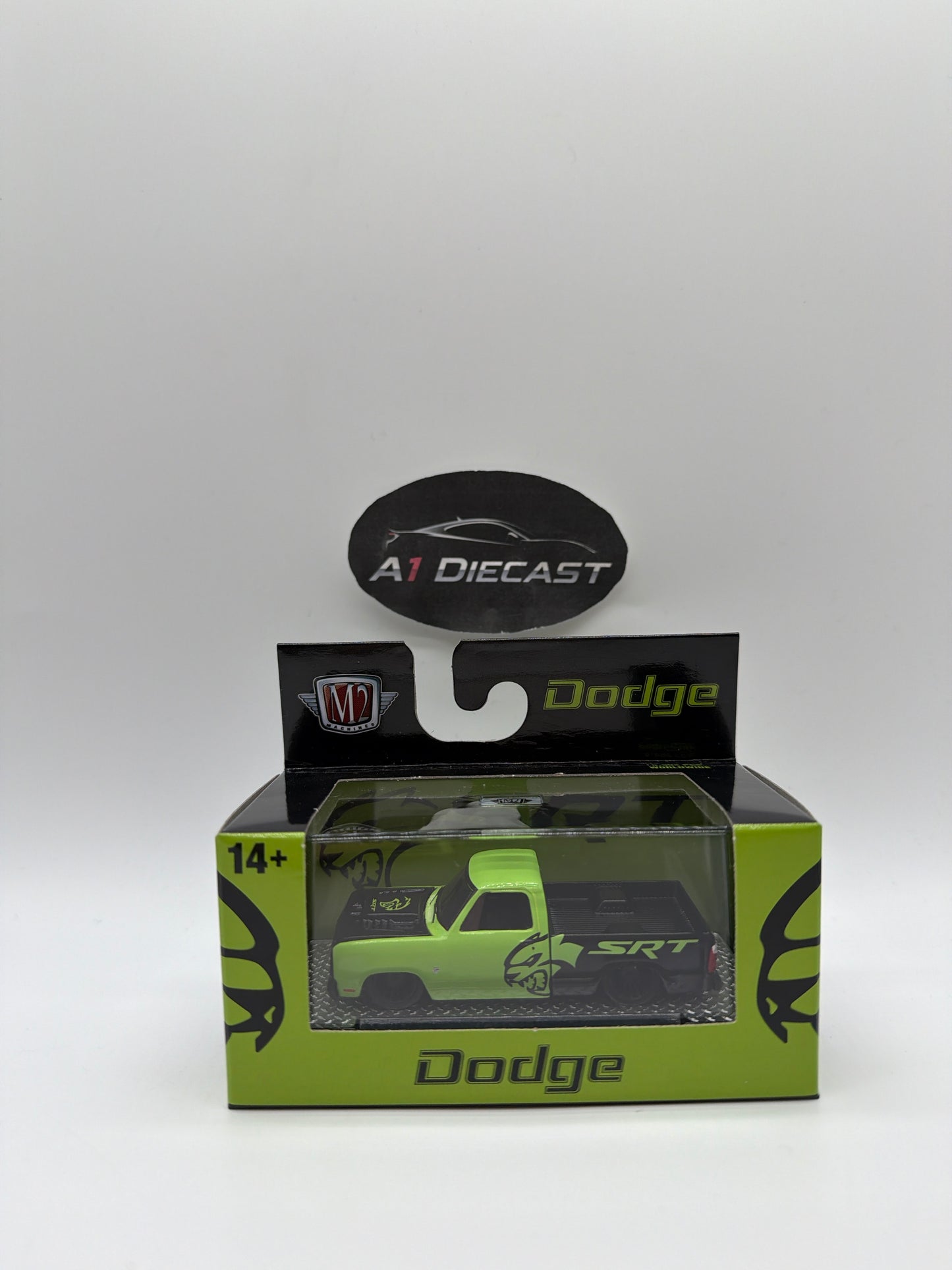 M2 Machines 1976 Dodge Adventurer 150 - Custom Chase