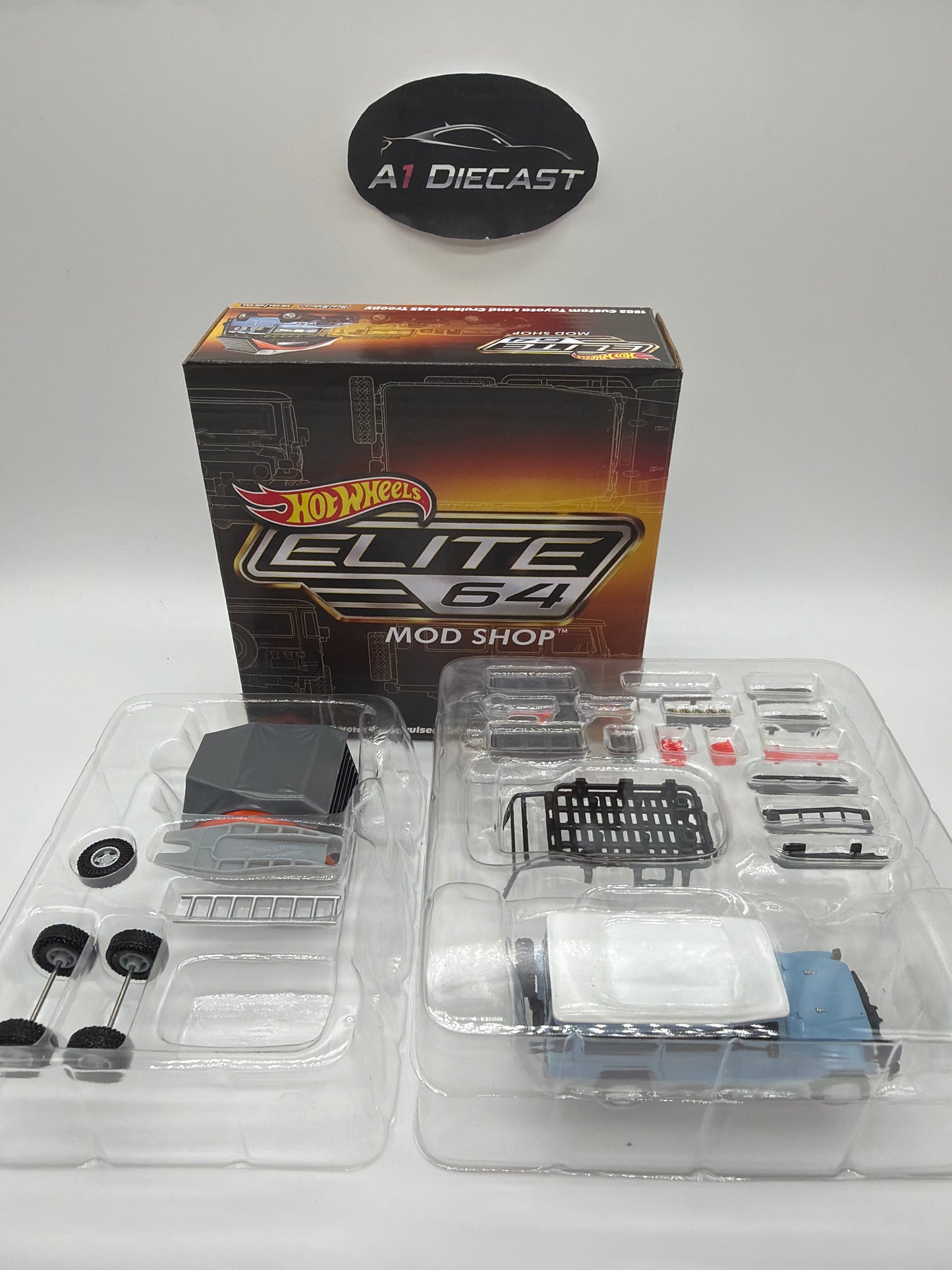 Hot Wheels Elite 64 Mod Shop 1982 Custom Toyota Land Cruiser FJ45 Troopy
