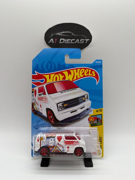 Hot Wheels Custom ‘77 Dodge Van Treasure Hunt