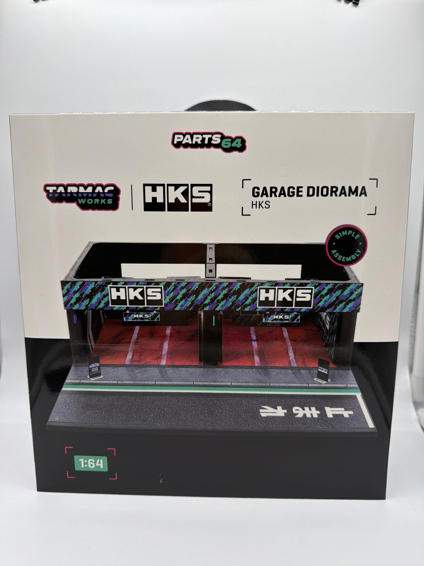 Tarmac Works Parts 64 HKS Garage Diorama