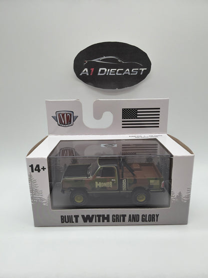 M2 Machines Detroit Muscle Special Release S60 1979 Dodge 150 Macho Power Wagon