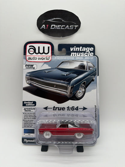Auto World Premium 1970 Plymouth Sport Fury GT Chase