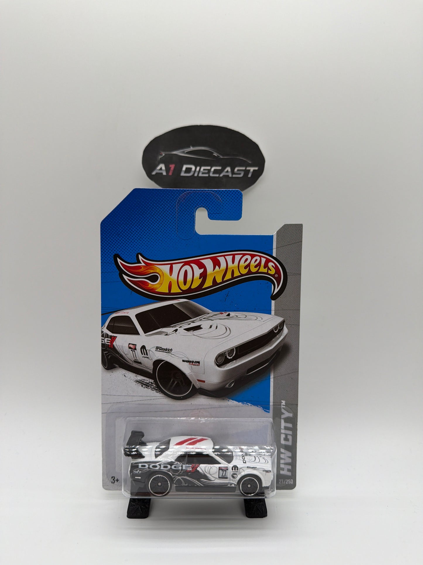 Hot Wheels Dodge Challenger Drift Car Treasure Hunt