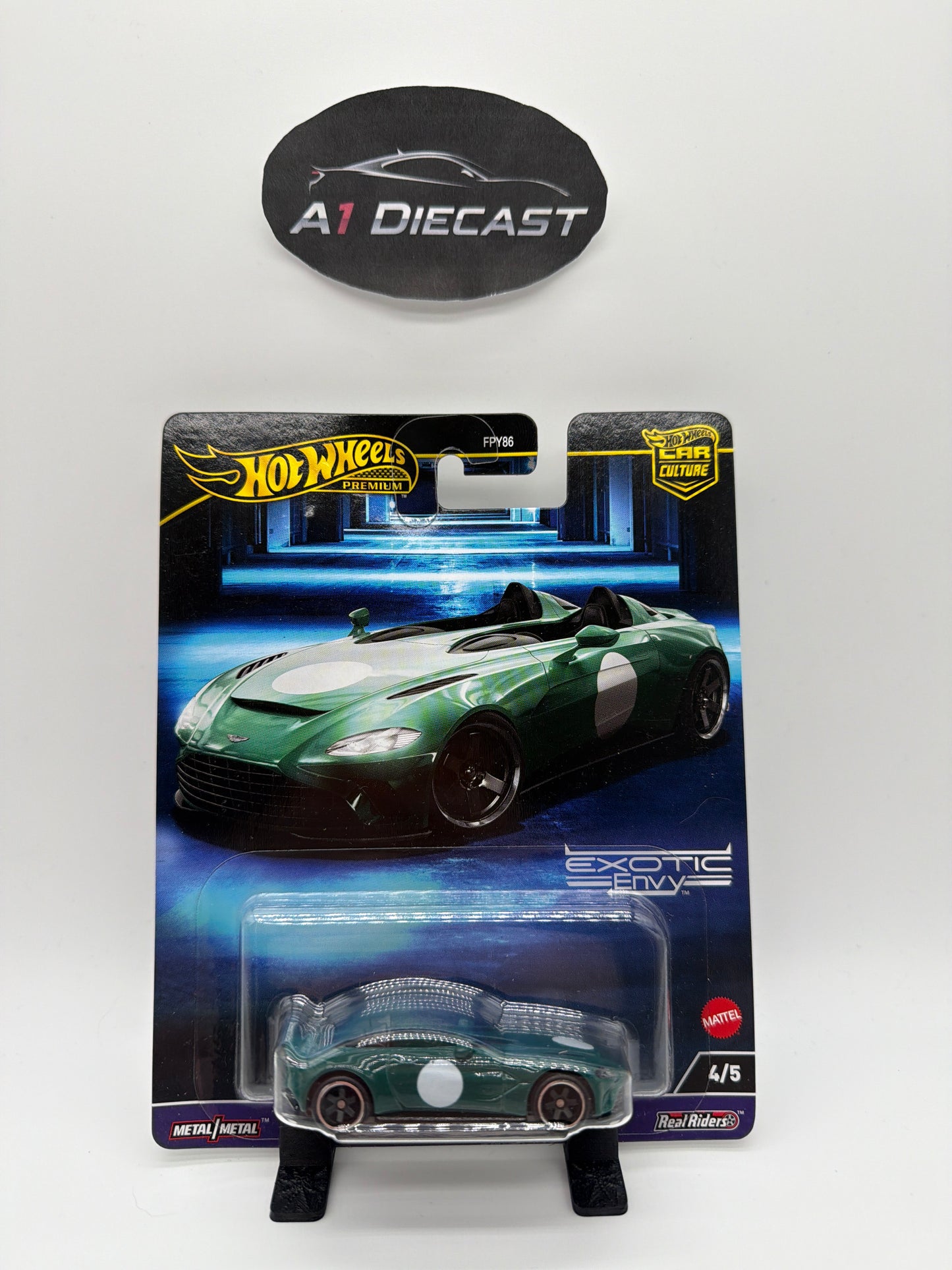 Hot Wheels Premium Car Culture Aston Martin V12 Speedster