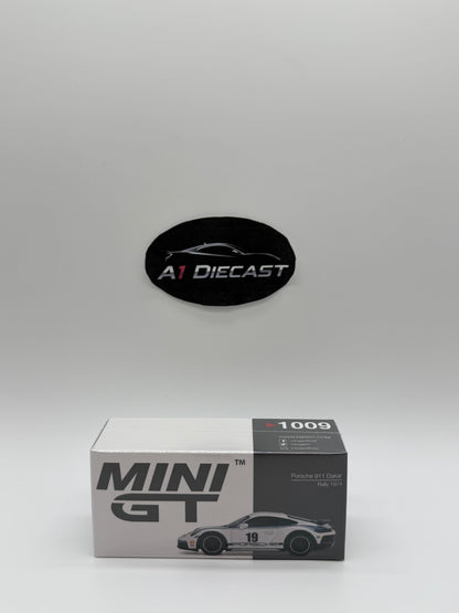Mini GT Porsche 911 Dakar