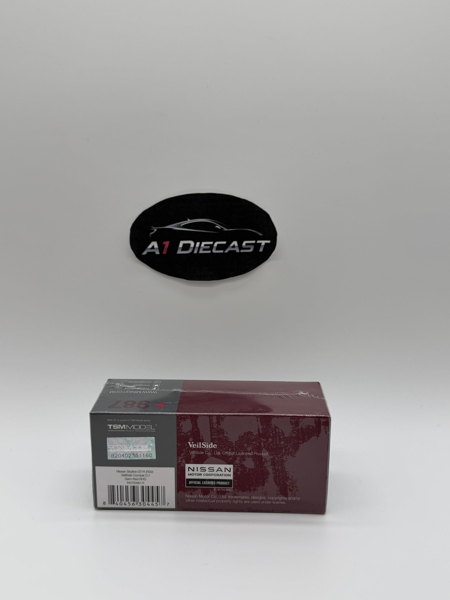 Mini GT Nissan Skyline GT-R (R32) VeilSide Combat C-I