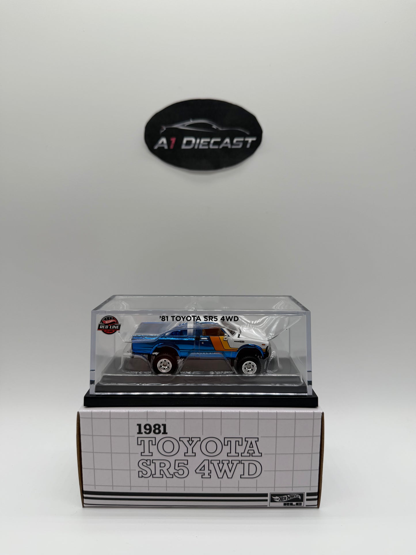 Hot Wheels Red Line Club Real Riders 1981 Toyota SR5 4WD