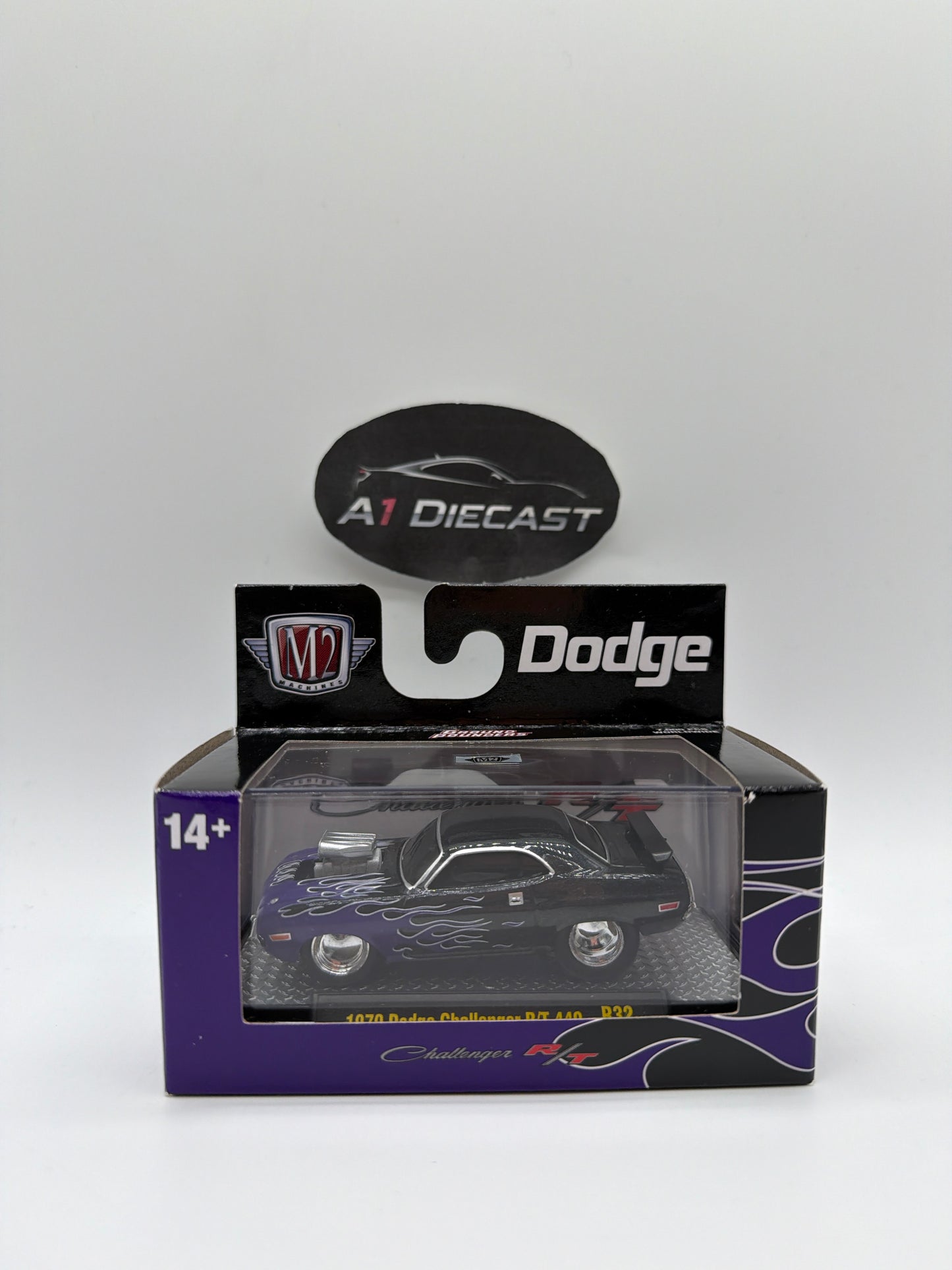 M2 Machines 1970 Dodge Challenger R/T 440