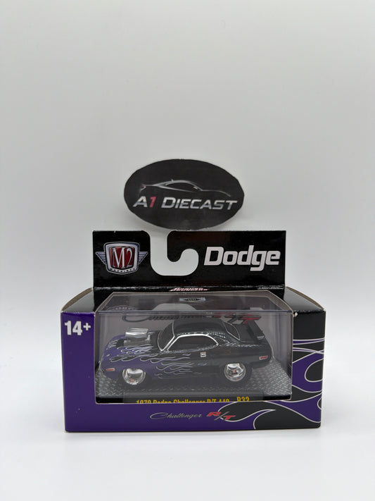 M2 Machines 1970 Dodge Challenger R/T 440