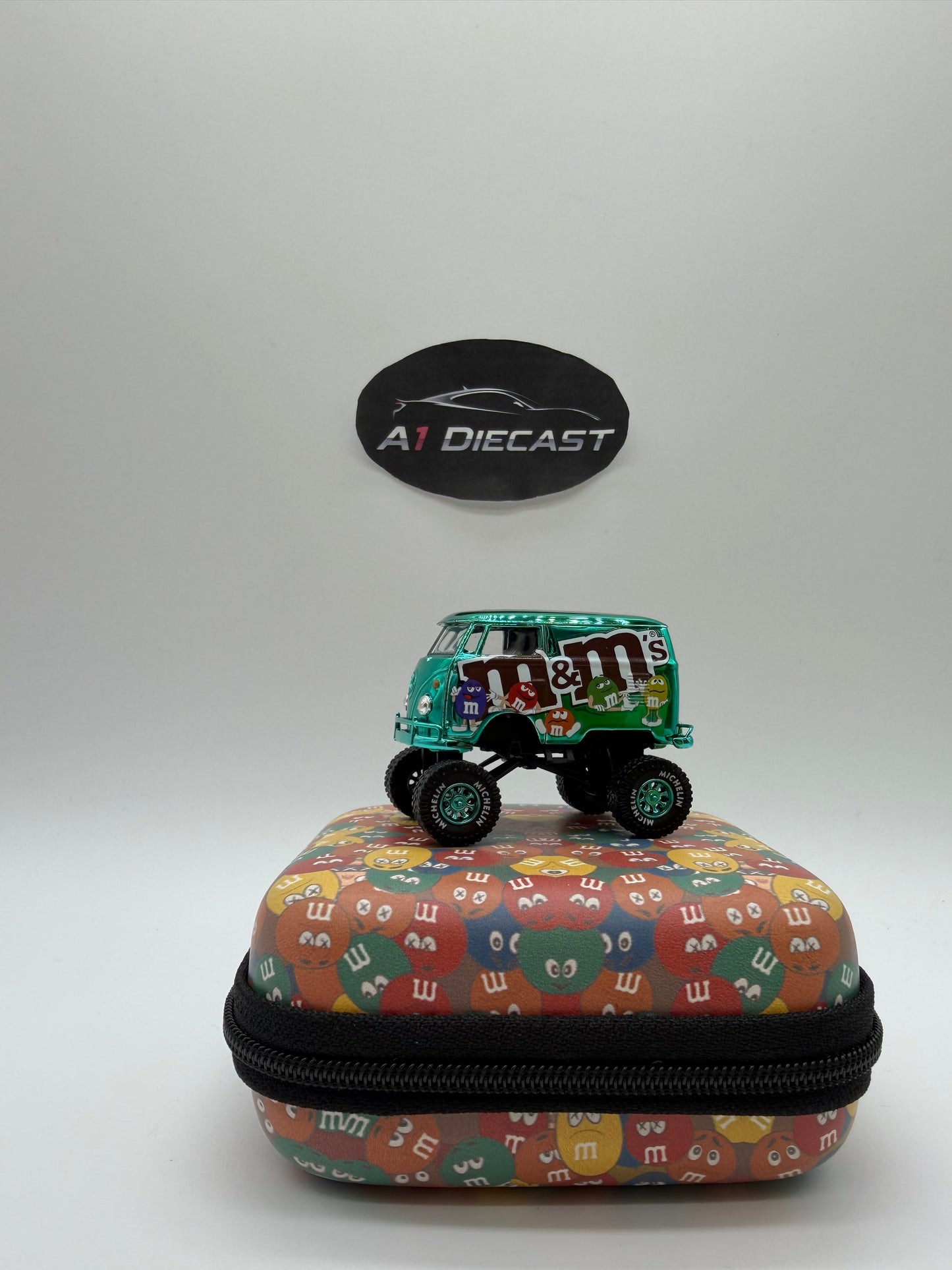 Demon King Auto Volkswagen T1 Bus M&M Big Wheels