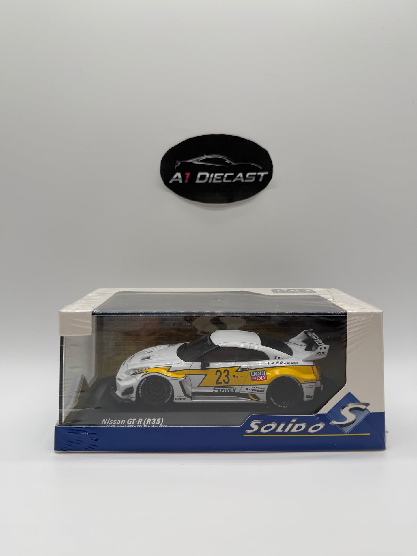 Solido Nissan GT-R (R35) w/ LibertyWalk Body Kit