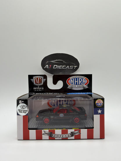 M2 Machines 1987 Ford Mustang GT Chase