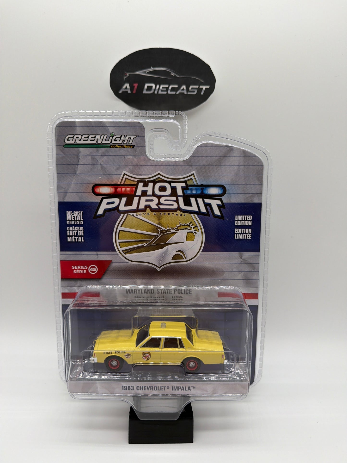 Greenlight Hot Pursuit 1983 Chevrolet Impala Target exclusive Chase